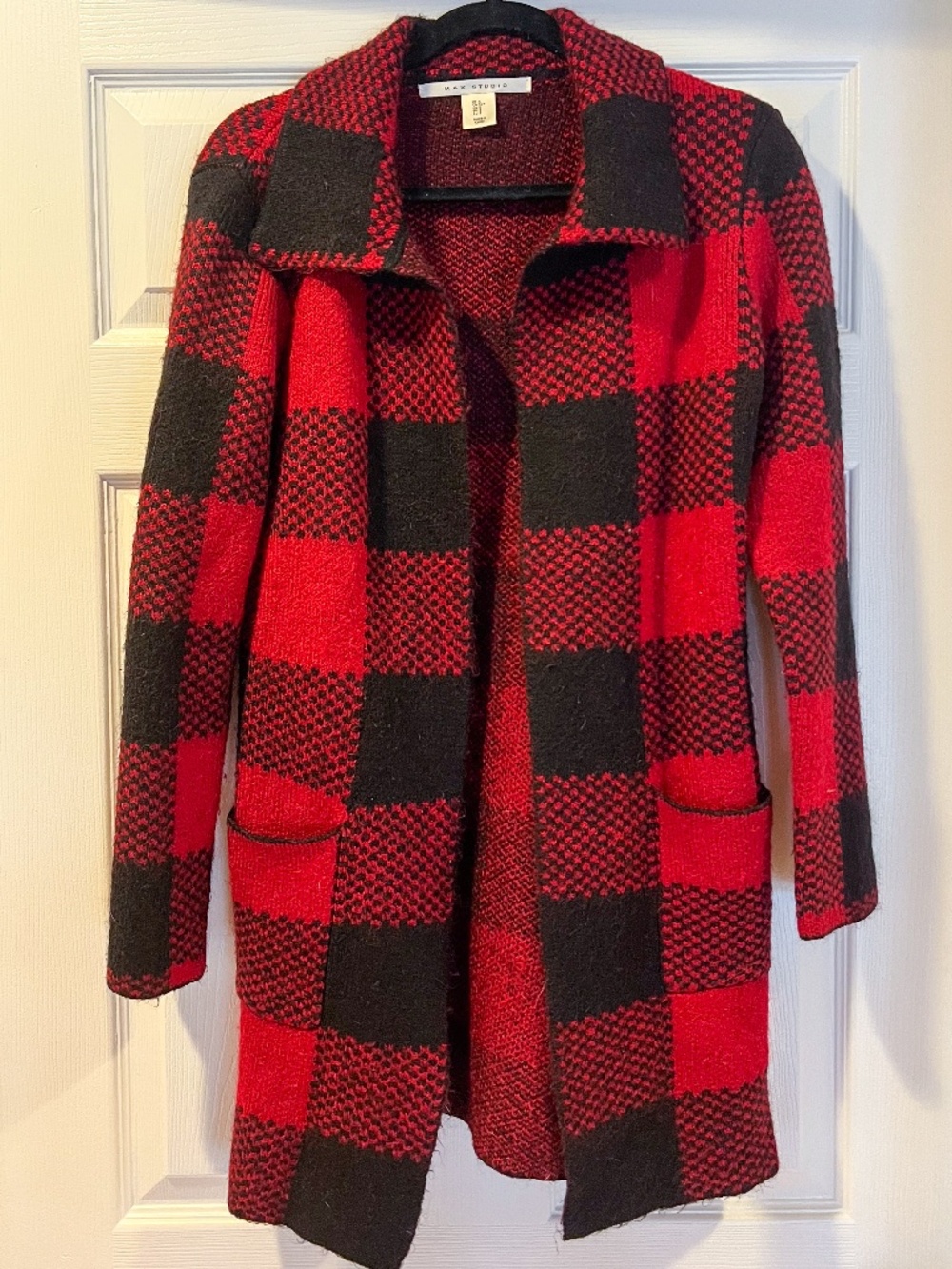 Max Studio Buffalo Plaid Cardigan 🔥 Red Black Cozy Knit Open Front Sweater Size